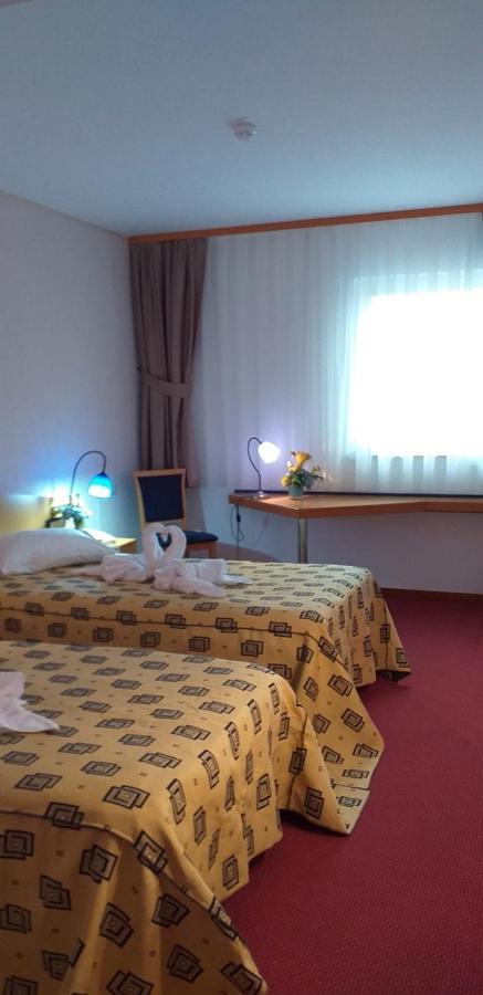 Iris Hotel Bors المظهر الخارجي الصورة