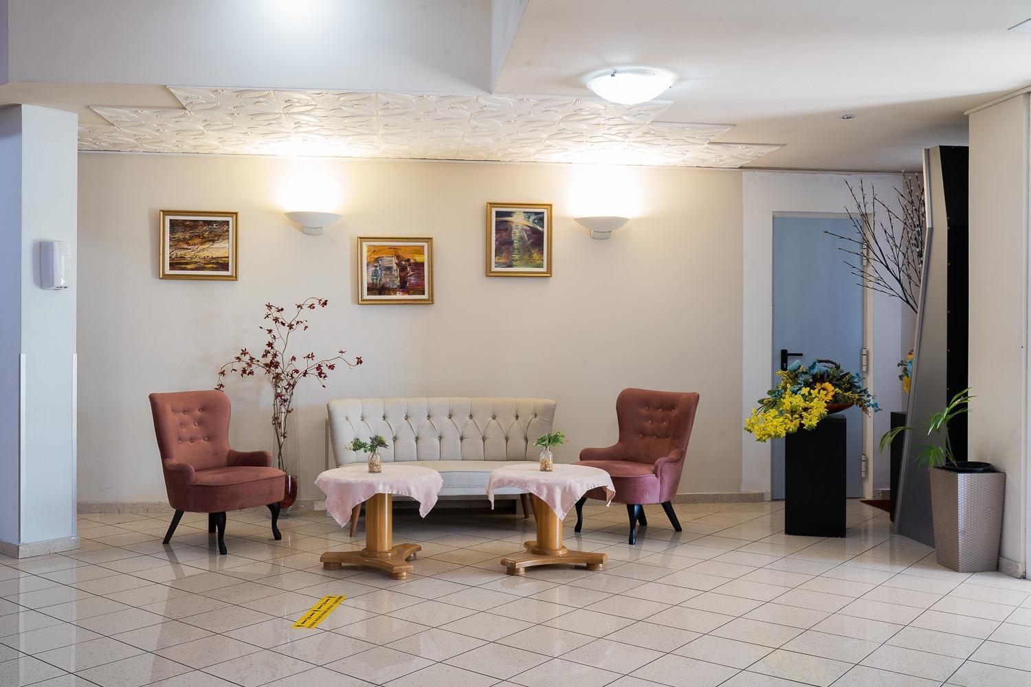 Iris Hotel Bors المظهر الخارجي الصورة