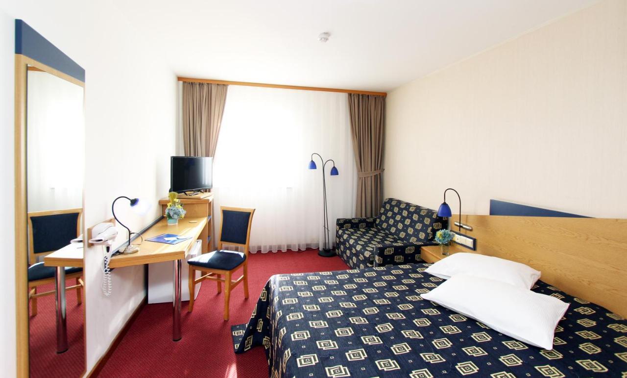 Iris Hotel Bors المظهر الخارجي الصورة